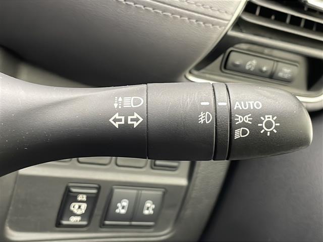 セレナ ｅ－パワー　ハイウェイスターＶ　衝突軽減ブレーキ　レーンキープアシスト　レーダークルーズコントロール　オートマチックハイビーム　純正ＳＤナビ　全方位カメラ　ＥＴＣ　ドラレコ　スマートキー　ＬＥＤヘッドライト　電動格納ミラー（14枚目）