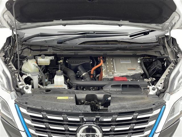 セレナ ｅ－パワー　ハイウェイスターＶ　衝突軽減ブレーキ　レーンキープアシスト　レーダークルーズコントロール　オートマチックハイビーム　純正ＳＤナビ　全方位カメラ　ＥＴＣ　ドラレコ　スマートキー　ＬＥＤヘッドライト　電動格納ミラー（41枚目）