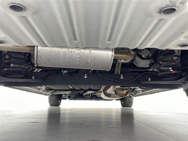 セレナ ｅ－パワー　ハイウェイスターＶ　衝突軽減ブレーキ　レーンキープアシスト　レーダークルーズコントロール　オートマチックハイビーム　純正ＳＤナビ　全方位カメラ　ＥＴＣ　ドラレコ　スマートキー　ＬＥＤヘッドライト　電動格納ミラー（42枚目）