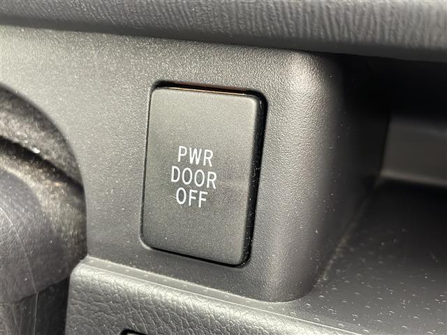 ヴォクシー ＺＳ　煌ＩＩ　純正ナビ　バックカメラ　純正フルセグＴＶ　パドルシフト　ステアリングスイッチ　前後ドライブレコーダー　　純正ビルトインＥＴＣ　オートライト　ＡＢＳ　純正アルミホイール　純正フロアマット　両側パワスラ（17枚目）