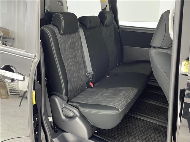 ヴォクシー ＺＳ　煌ＩＩ　純正ナビ　バックカメラ　純正フルセグＴＶ　パドルシフト　ステアリングスイッチ　前後ドライブレコーダー　　純正ビルトインＥＴＣ　オートライト　ＡＢＳ　純正アルミホイール　純正フロアマット　両側パワスラ（25枚目）