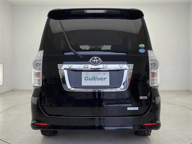 ヴォクシー ＺＳ　煌ＩＩ　純正ナビ　バックカメラ　純正フルセグＴＶ　パドルシフト　ステアリングスイッチ　前後ドライブレコーダー　　純正ビルトインＥＴＣ　オートライト　ＡＢＳ　純正アルミホイール　純正フロアマット　両側パワスラ（31枚目）