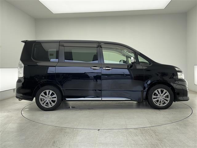 ヴォクシー ＺＳ　煌ＩＩ　純正ナビ　バックカメラ　純正フルセグＴＶ　パドルシフト　ステアリングスイッチ　前後ドライブレコーダー　　純正ビルトインＥＴＣ　オートライト　ＡＢＳ　純正アルミホイール　純正フロアマット　両側パワスラ（34枚目）