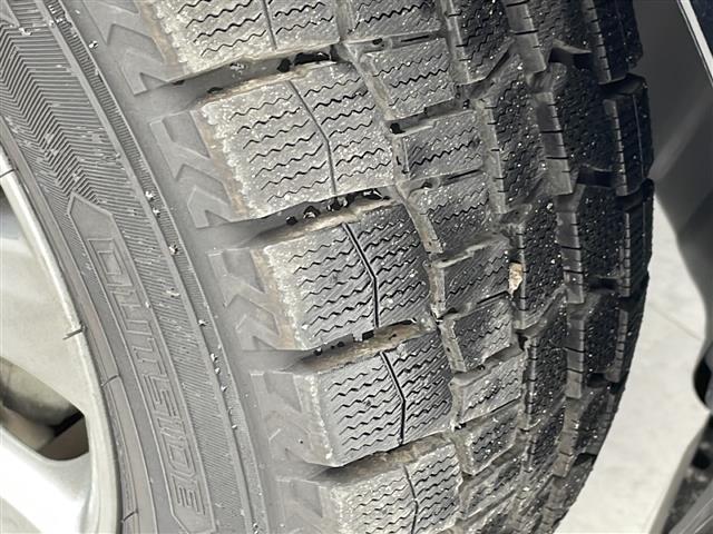 ヴォクシー ＺＳ　煌ＩＩ　純正ナビ　バックカメラ　純正フルセグＴＶ　パドルシフト　ステアリングスイッチ　前後ドライブレコーダー　　純正ビルトインＥＴＣ　オートライト　ＡＢＳ　純正アルミホイール　純正フロアマット　両側パワスラ（39枚目）