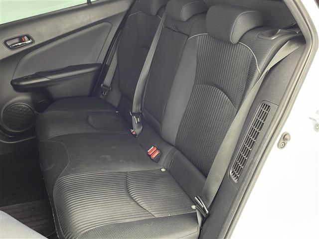 プリウスPHV Sセーフティパッケージ 純正ディスプレイオーディオ トヨタセーフティセンス レーダークルーズコントロール 衝突軽減ブレーキ 全方位カメラ BSM ビルトインETC 前方ドラレコ 充電プラグあり フロアマット トノカバー(27枚目)