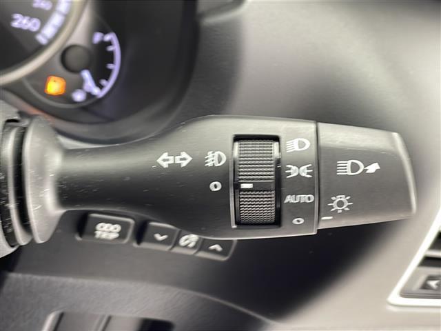 NX NX200t Fスポーツ エンジンスタートボタン 純正ナビ レザーシート シートヒーター エアシート ステアリングヒーター レーダークルーズコントロール バックカメラ サイドカメラ パドルシフト 前後コーナーセンサー(12枚目)