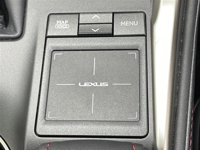 NX NX200t Fスポーツ エンジンスタートボタン 純正ナビ レザーシート シートヒーター エアシート ステアリングヒーター レーダークルーズコントロール バックカメラ サイドカメラ パドルシフト 前後コーナーセンサー(17枚目)