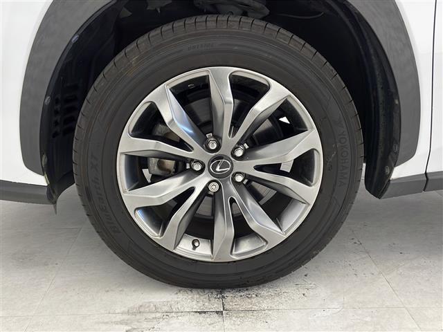 NX NX200t Fスポーツ エンジンスタートボタン 純正ナビ レザーシート シートヒーター エアシート ステアリングヒーター レーダークルーズコントロール バックカメラ サイドカメラ パドルシフト 前後コーナーセンサー(38枚目)