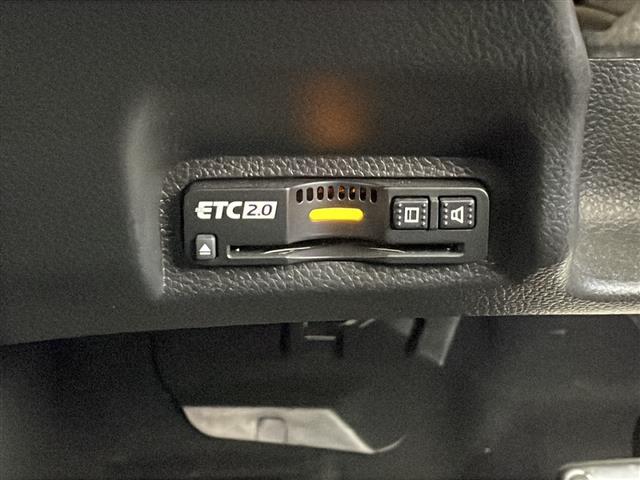 ヴェゼル e:HEV Z ホンダコネクトナビ BT TV カープレイ フロントグリルオプション ブラックエンブレムオプション ホンダセンシング 衝突軽減ブレーキ 全方位カメラ ワイヤレス充電 標準グリル積載 ETC2.0(4枚目)