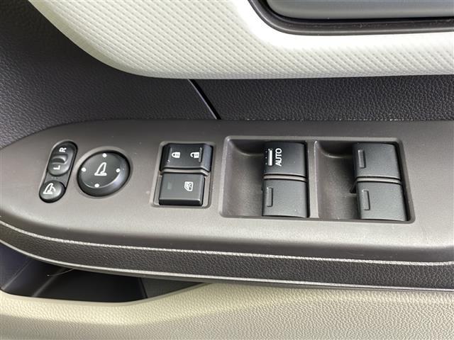 N-BOX G・EXホンダセンシング ホンダセンシング 純正ナビ レーダークルーズコントロール ドライブレコーダー レーンキープアシスト 両側パワースライド シートヒーター ロールサンシェード 電動格納ミラー ステアリングスイッチ(22枚目)