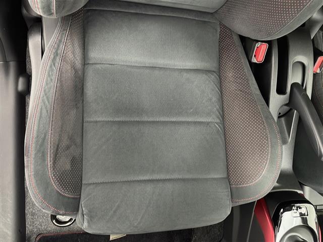 ノート ｅ－パワー　ニスモ　衝突軽減ブレーキ　純正ＳＤナビ　全方位カメラ　ＥＴＣ　ドライブレコーダー　アイドリングストップ　純正フロアマット　コーナーセンサー　ＬＥＤヘッドライト　電動格納ミラー　デジタルインナーミラー（23枚目）