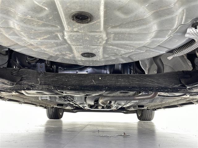 ノート ｅ－パワー　ニスモ　衝突軽減ブレーキ　純正ＳＤナビ　全方位カメラ　ＥＴＣ　ドライブレコーダー　アイドリングストップ　純正フロアマット　コーナーセンサー　ＬＥＤヘッドライト　電動格納ミラー　デジタルインナーミラー（42枚目）