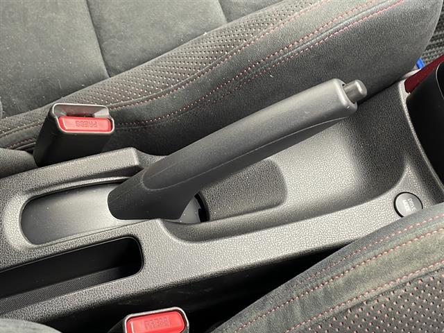 ノート e-パワー ニスモ エンジンスタートボタン 純正エアロ 前後ドライブレコーダー バックカメラ レーンキープアシスト 純正SDナビ 純正アルミホイール フルセグTV 純正フロアマット 衝突軽減システム アイドリングストップ(16枚目)