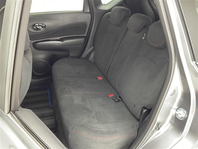 ノート e-パワー ニスモ エンジンスタートボタン 純正エアロ 前後ドライブレコーダー バックカメラ レーンキープアシスト 純正SDナビ 純正アルミホイール フルセグTV 純正フロアマット 衝突軽減システム アイドリングストップ(27枚目)