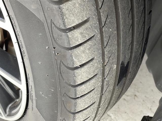 ノート e-パワー ニスモ エンジンスタートボタン 純正エアロ 前後ドライブレコーダー バックカメラ レーンキープアシスト 純正SDナビ 純正アルミホイール フルセグTV 純正フロアマット 衝突軽減システム アイドリングストップ(39枚目)