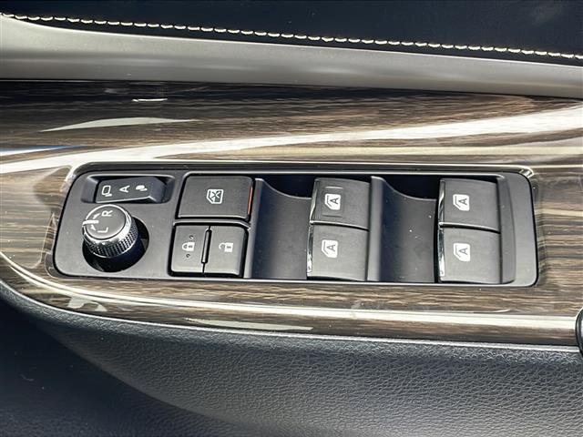 ◆商談ルームには「キッズスペース」を完備しています。ＤＶＤ、ブロック、絵本、おままごとセット。お子様連れでも、ゆっくりとお車をお選びいただけます！