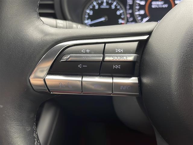 MAZDA3ファストバック 20S 100周年特別記念車 純正メーカーナビ BOSEサウンド 衝突軽減ブレーキ レーダークルーズコントロール レーンキープアシスト クリアランスソナー 全方位カメラ ブラインドスポットモニター ヘッドアップディスプレイ(10枚目)