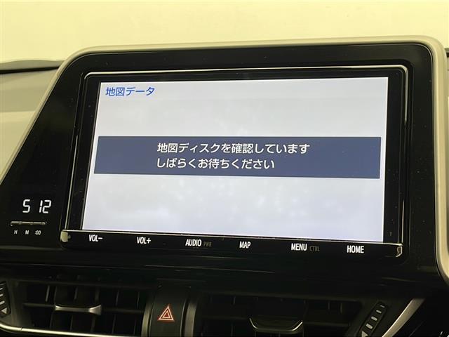 Ｃ－ＨＲ Ｇ　モード　ネロ　ＴＳＳ　純正９インチナビ（ＢＴ／ＴＶ／ＤＶＤ／ＣＤ）　ＥＴＣ　シートヒーター　革巻ハンドル　ステアリングスイッチ　オートライト　フォグ　電子パーキング　ブレーキホールド　ＴＲＤエアロ　バックカメラ（7枚目）