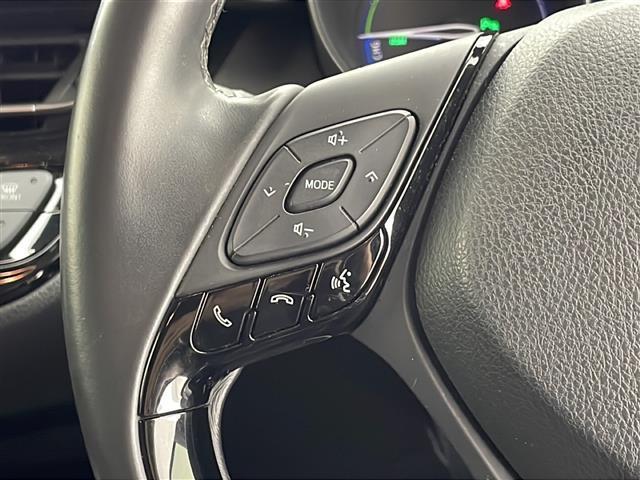 Ｃ－ＨＲ Ｇ　モード　ネロ　ＴＳＳ　純正９インチナビ（ＢＴ／ＴＶ／ＤＶＤ／ＣＤ）　ＥＴＣ　シートヒーター　革巻ハンドル　ステアリングスイッチ　オートライト　フォグ　電子パーキング　ブレーキホールド　ＴＲＤエアロ　バックカメラ（12枚目）