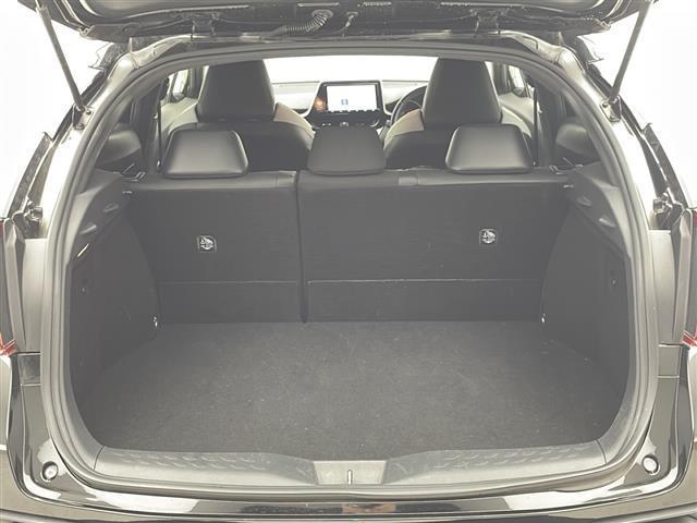 Ｃ－ＨＲ Ｇ　モード　ネロ　ＴＳＳ　純正９インチナビ（ＢＴ／ＴＶ／ＤＶＤ／ＣＤ）　ＥＴＣ　シートヒーター　革巻ハンドル　ステアリングスイッチ　オートライト　フォグ　電子パーキング　ブレーキホールド　ＴＲＤエアロ　バックカメラ（29枚目）