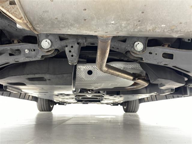 Ｃ－ＨＲ Ｇ　モード　ネロ　ＴＳＳ　純正９インチナビ（ＢＴ／ＴＶ／ＤＶＤ／ＣＤ）　ＥＴＣ　シートヒーター　革巻ハンドル　ステアリングスイッチ　オートライト　フォグ　電子パーキング　ブレーキホールド　ＴＲＤエアロ　バックカメラ（42枚目）