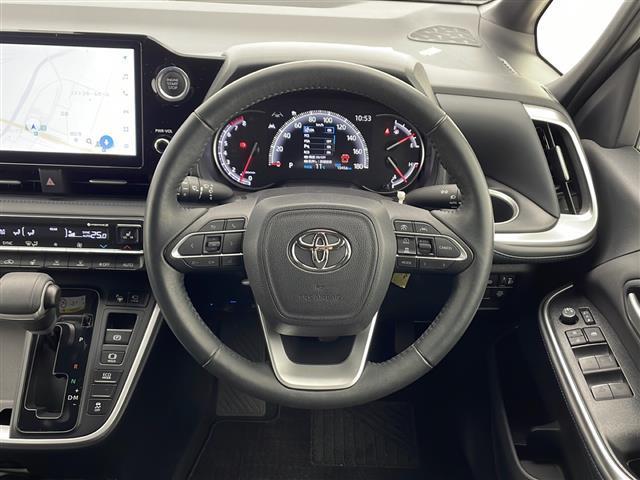 ヴォクシー Ｓ－Ｚ　快適利便パッケージｈｉｇｈ　電動リアゲート　２列目オットマン　１，２列目シートヒーター　純正１０．５インチディスプレイオーディオ　ＤＶＤ　ＣＤ　ＢＴ　フルセグＴＶ　ステアリングスイッチ　ＥＴＣ２．０（7枚目）