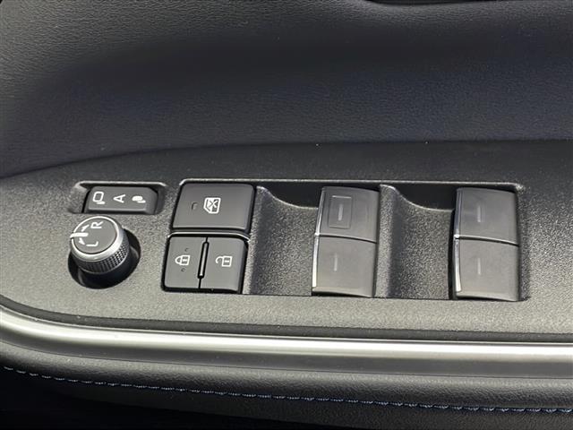 ヴォクシー Ｓ－Ｚ　快適利便パッケージｈｉｇｈ　電動リアゲート　２列目オットマン　１，２列目シートヒーター　純正１０．５インチディスプレイオーディオ　ＤＶＤ　ＣＤ　ＢＴ　フルセグＴＶ　ステアリングスイッチ　ＥＴＣ２．０（20枚目）