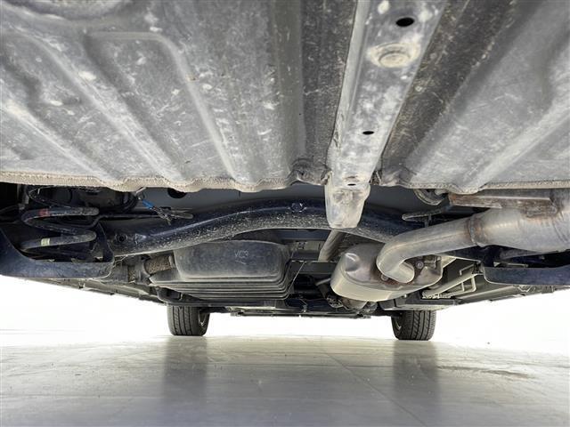 ヴォクシー Ｓ－Ｚ　快適利便パッケージｈｉｇｈ　電動リアゲート　２列目オットマン　１，２列目シートヒーター　純正１０．５インチディスプレイオーディオ　ＤＶＤ　ＣＤ　ＢＴ　フルセグＴＶ　ステアリングスイッチ　ＥＴＣ２．０（42枚目）