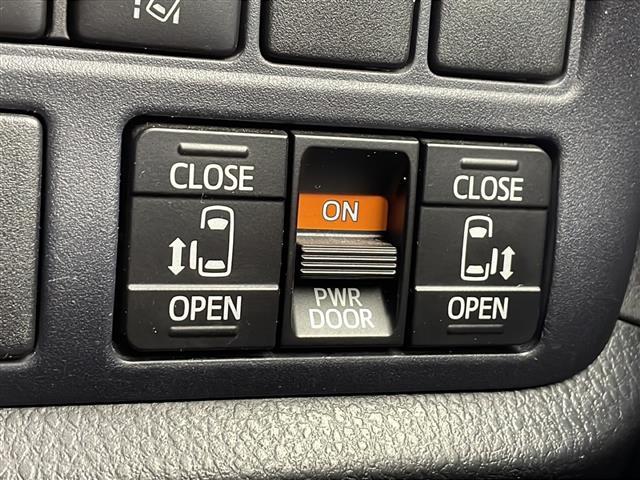 ヴォクシー ZS 煌II アルパインナビ BT TV アルパインフリップダウンモニター 衝突軽減ブレーキ 車線逸脱警報 オートハイビーム 両側パワスラ ビルトインETC LEDライト フォグランプ ロールサンシェード(18枚目)