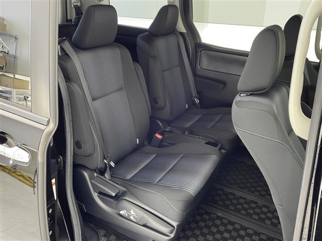 ヴォクシー ZS 煌II アルパインナビ BT TV アルパインフリップダウンモニター 衝突軽減ブレーキ 車線逸脱警報 オートハイビーム 両側パワスラ ビルトインETC LEDライト フォグランプ ロールサンシェード(25枚目)