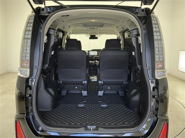 ヴォクシー ZS 煌II アルパインナビ BT TV アルパインフリップダウンモニター 衝突軽減ブレーキ 車線逸脱警報 オートハイビーム 両側パワスラ ビルトインETC LEDライト フォグランプ ロールサンシェード(29枚目)