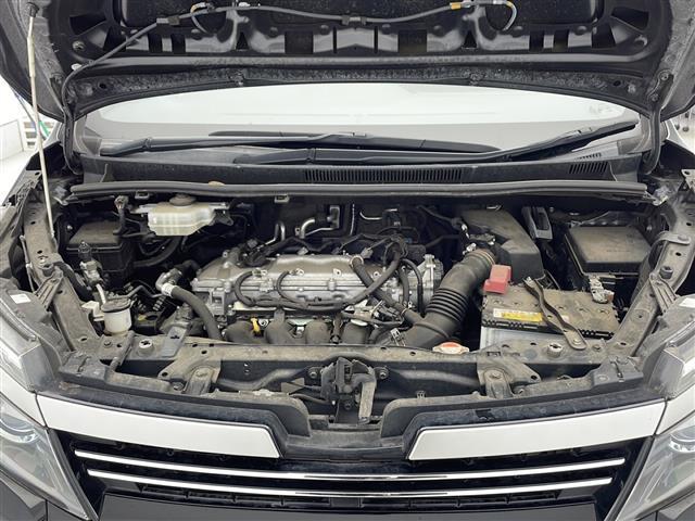 ヴォクシー ZS 煌II アルパインナビ BT TV アルパインフリップダウンモニター 衝突軽減ブレーキ 車線逸脱警報 オートハイビーム 両側パワスラ ビルトインETC LEDライト フォグランプ ロールサンシェード(40枚目)