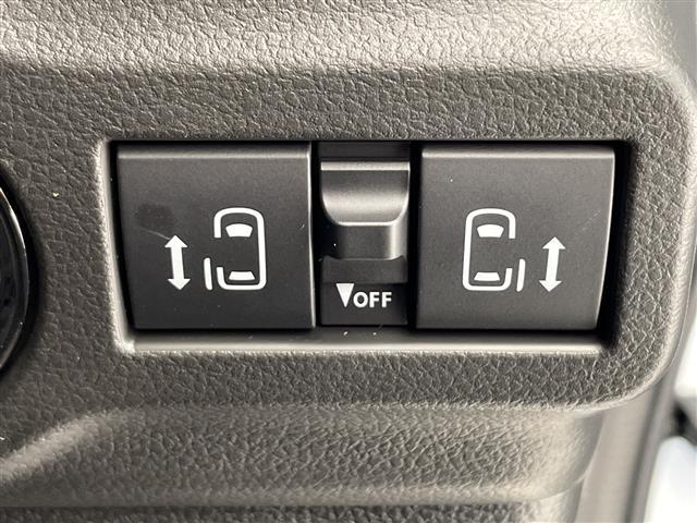 スペーシアカスタム ハイブリッドＸＳ　スズキセーフティーサポート　純正ナビ　フルセグＴＶ　全周囲カメラ　両側パワースライド　純正１５インチＡＷ　ハーフレザー　前席シートヒーター　ステアリングヒーター　オートＬＥＤヘッドライト　フォグ（15枚目）