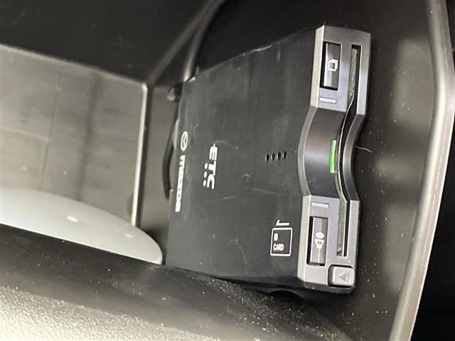 ＣＸ－５ ＸＤ　スマートエディション　純正ナビ　レーダークルーズコントロール　レーンキープアシスト　衝突被害軽減ブレーキ　クリアランスソナー　ヘッドアップディスプレイ　ブラインドスポットモニター　電動パーキング　オートハイビーム（6枚目）