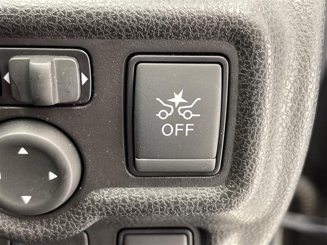 ノート ｅ－パワー　メダリスト　エマージェンシーブレーキ　車線逸脱警報　前後コーナーセンサー　社外ナビ　地デジＴＶ　アラウンドビュー　ＥＴＣ　デジタルインナーミラー　純正ドライブレコーダー　ハーフレザー　プッシュスタート（16枚目）