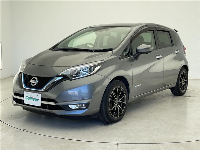 ノート ｅ－パワー　メダリスト　エマージェンシーブレーキ　車線逸脱警報　前後コーナーセンサー　社外ナビ　地デジＴＶ　アラウンドビュー　ＥＴＣ　デジタルインナーミラー　純正ドライブレコーダー　ハーフレザー　プッシュスタート（33枚目）