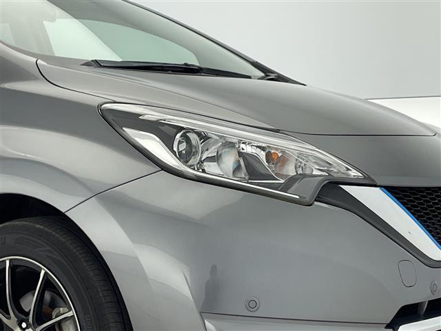 ノート ｅ－パワー　メダリスト　エマージェンシーブレーキ　車線逸脱警報　前後コーナーセンサー　社外ナビ　地デジＴＶ　アラウンドビュー　ＥＴＣ　デジタルインナーミラー　純正ドライブレコーダー　ハーフレザー　プッシュスタート（36枚目）