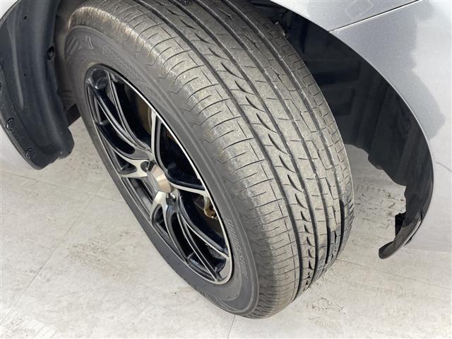 ノート ｅ－パワー　メダリスト　エマージェンシーブレーキ　車線逸脱警報　前後コーナーセンサー　社外ナビ　地デジＴＶ　アラウンドビュー　ＥＴＣ　デジタルインナーミラー　純正ドライブレコーダー　ハーフレザー　プッシュスタート（39枚目）