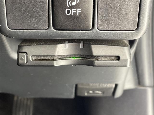 アクア S 純正ナビCD/BT ETC 電動格納ミラー LEDヘッドライト フォグランプ フロアマット バックカメラ ドアバイザー(3枚目)