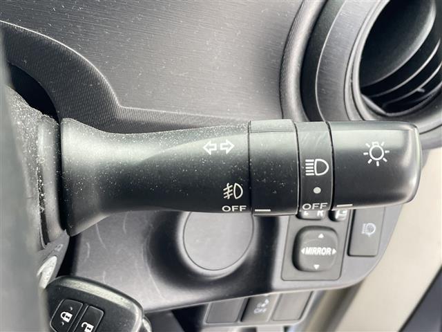 アクア S 純正ナビCD/BT ETC 電動格納ミラー LEDヘッドライト フォグランプ フロアマット バックカメラ ドアバイザー(11枚目)