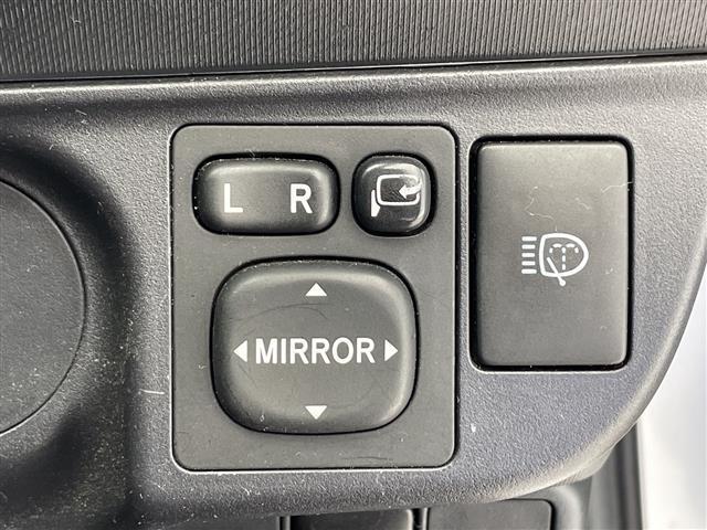 アクア S 純正ナビCD/BT ETC 電動格納ミラー LEDヘッドライト フォグランプ フロアマット バックカメラ ドアバイザー(17枚目)