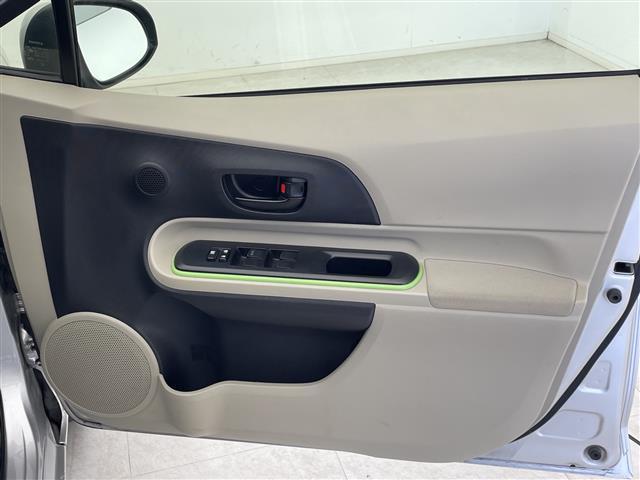 アクア S 純正ナビCD/BT ETC 電動格納ミラー LEDヘッドライト フォグランプ フロアマット バックカメラ ドアバイザー(23枚目)