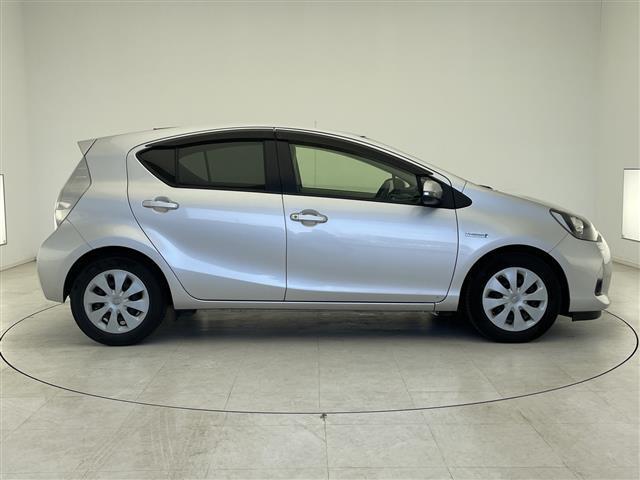 アクア S 純正ナビCD/BT ETC 電動格納ミラー LEDヘッドライト フォグランプ フロアマット バックカメラ ドアバイザー(35枚目)