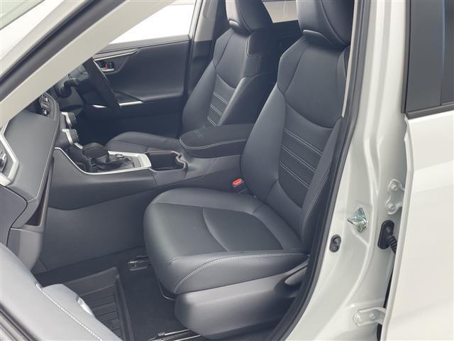 RAV4 G Zパッケージ モデリスタ トヨタセーフティセンス BSM 10.5型ディスプレイ フルセグTV サンルーフ 全周囲カメラ デジタルインナ- パワーバックドア 合皮シート シートヒーター エアーシート(26枚目)