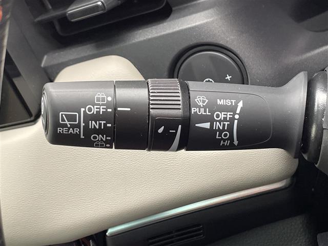 ヴェゼル e:HEV PLaY ホンダセンシング BSM ホンダコネクトナビ フルセグTV マルチビューカメラ ビルトインETC パノラマルーフ パワーバックドア 純正18インチAW ハーフレザー シートヒーター オートLED(12枚目)