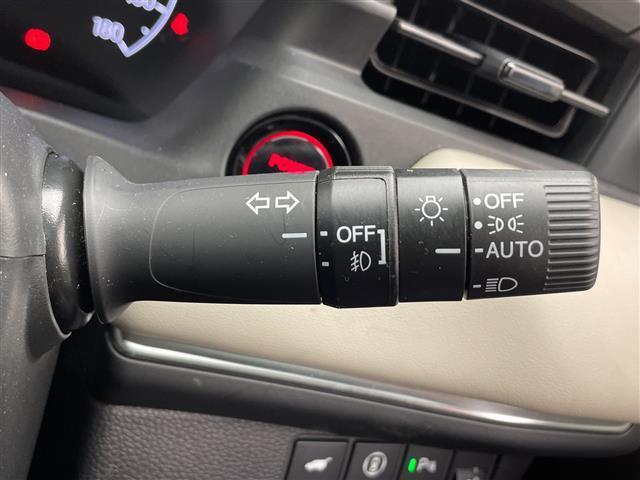 ヴェゼル e:HEV PLaY ホンダセンシング BSM ホンダコネクトナビ フルセグTV マルチビューカメラ ビルトインETC パノラマルーフ パワーバックドア 純正18インチAW ハーフレザー シートヒーター オートLED(15枚目)