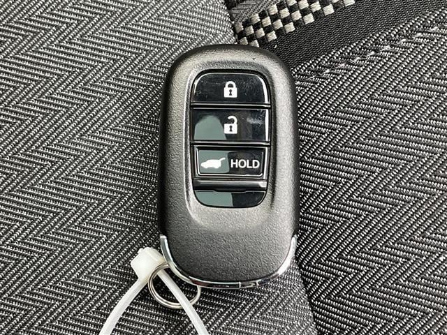 ヴェゼル e:HEV PLaY ホンダセンシング BSM ホンダコネクトナビ フルセグTV マルチビューカメラ ビルトインETC パノラマルーフ パワーバックドア 純正18インチAW ハーフレザー シートヒーター オートLED(17枚目)