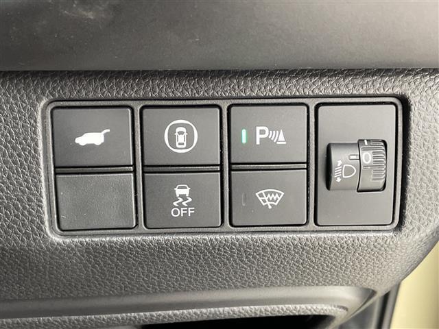 ヴェゼル e:HEV PLaY ホンダセンシング BSM ホンダコネクトナビ フルセグTV マルチビューカメラ ビルトインETC パノラマルーフ パワーバックドア 純正18インチAW ハーフレザー シートヒーター オートLED(20枚目)