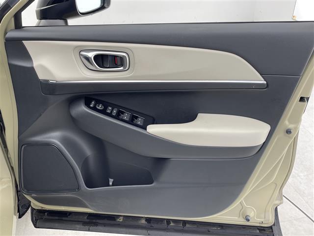 ヴェゼル e:HEV PLaY ホンダセンシング BSM ホンダコネクトナビ フルセグTV マルチビューカメラ ビルトインETC パノラマルーフ パワーバックドア 純正18インチAW ハーフレザー シートヒーター オートLED(23枚目)