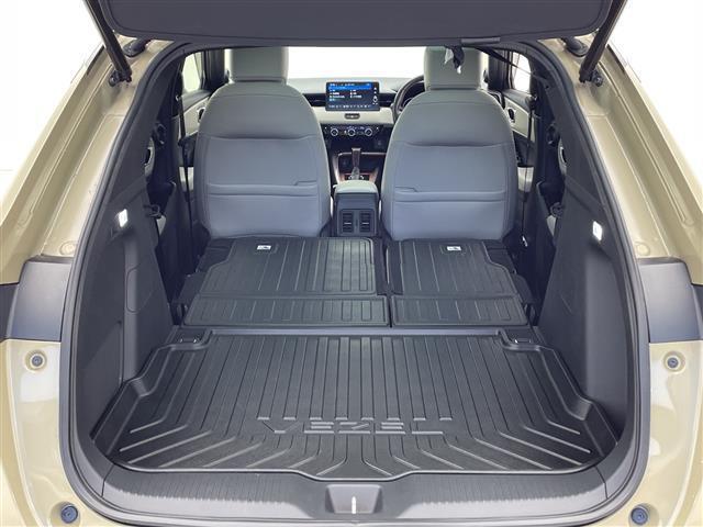 ヴェゼル e:HEV PLaY ホンダセンシング BSM ホンダコネクトナビ フルセグTV マルチビューカメラ ビルトインETC パノラマルーフ パワーバックドア 純正18インチAW ハーフレザー シートヒーター オートLED(29枚目)